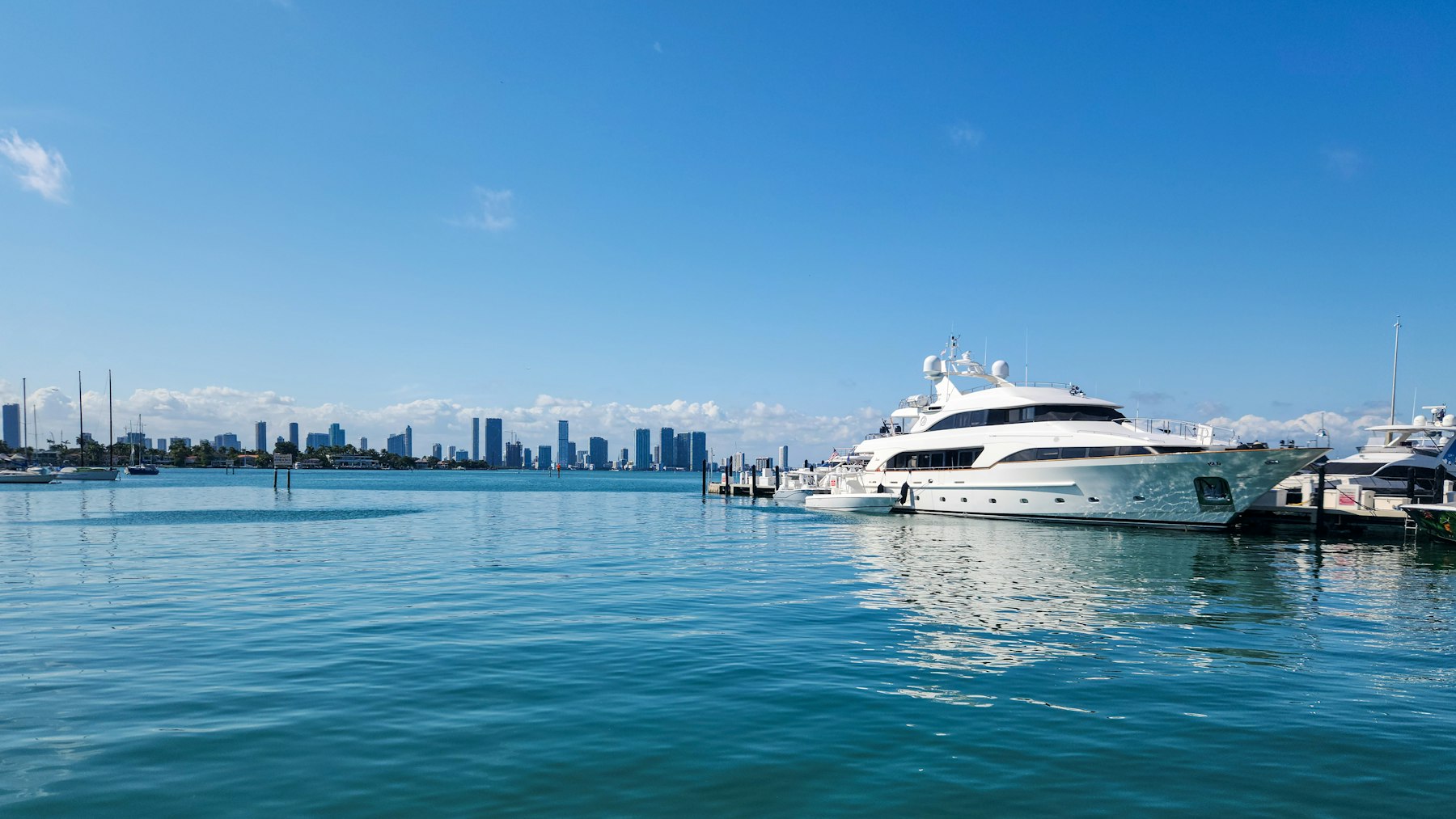 Boat detailing across Miami-Dade and Broward marinas